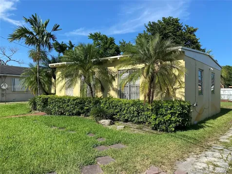 7121 NW 21st Avenue Miami FL 33147