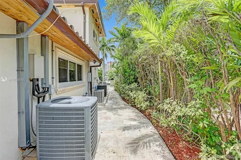 649 Hibiscus Drive Hallandale Beach FL 33009