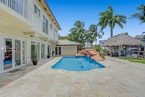 649 Hibiscus Drive Hallandale Beach FL 33009