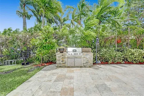 649 Hibiscus Drive Hallandale Beach FL 33009