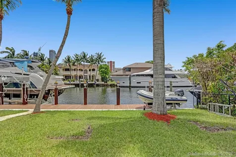 649 Hibiscus Drive Hallandale Beach FL 33009