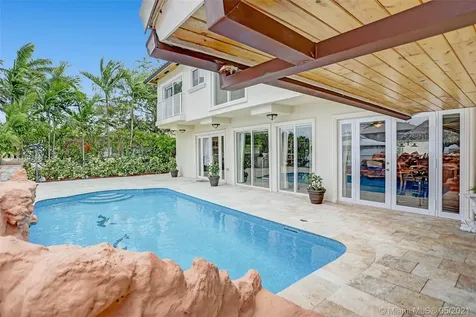 649 Hibiscus Drive Hallandale Beach FL 33009