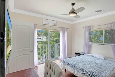 649 Hibiscus Drive Hallandale Beach FL 33009