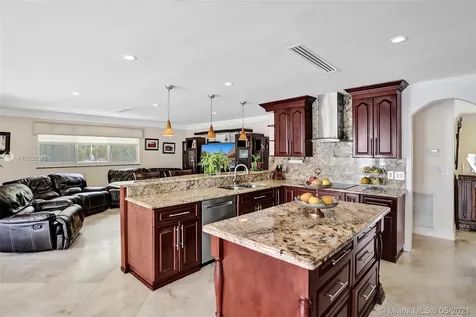 649 Hibiscus Drive Hallandale Beach FL 33009