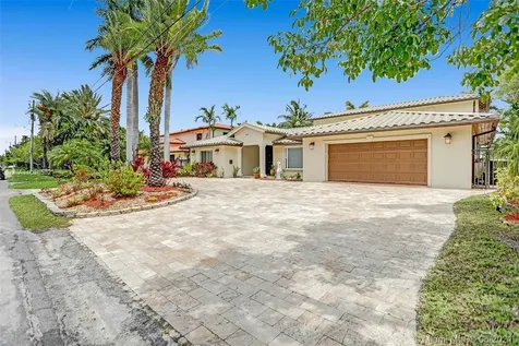 649 Hibiscus Drive Hallandale Beach FL 33009