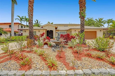 649 Hibiscus Drive Hallandale Beach FL 33009