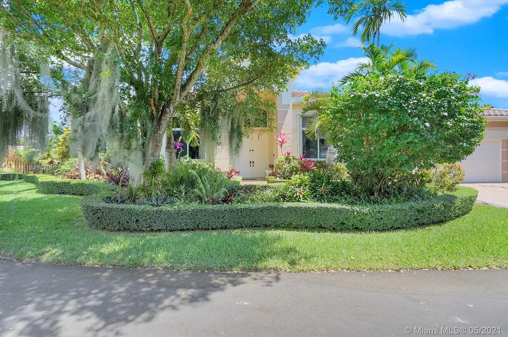 8467 SW 138th Terrace Palmetto Bay FL 33158
