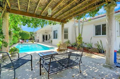 8467 SW 138th Terrace Palmetto Bay FL 33158
