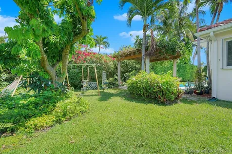 8467 SW 138th Terrace Palmetto Bay FL 33158