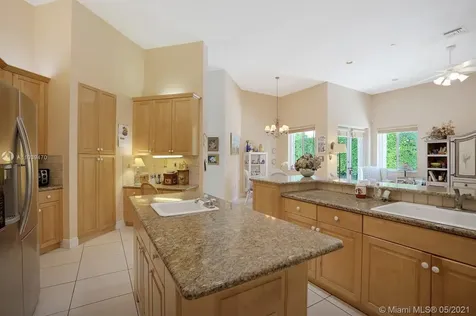 8467 SW 138th Terrace Palmetto Bay FL 33158