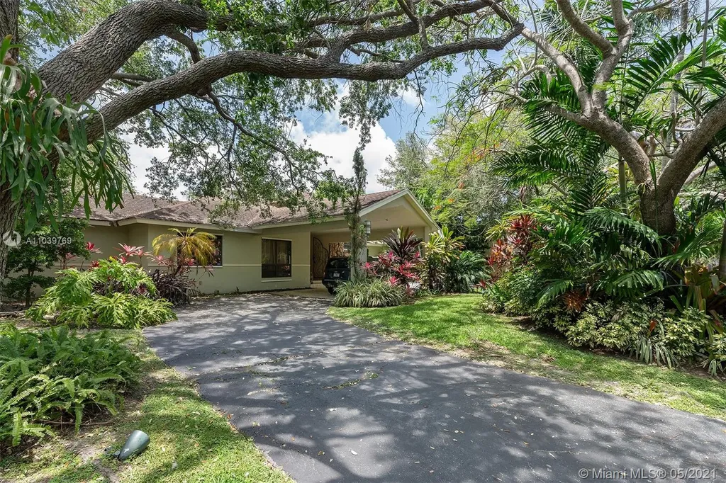 17954 SW 83rd Court Palmetto Bay FL 33157