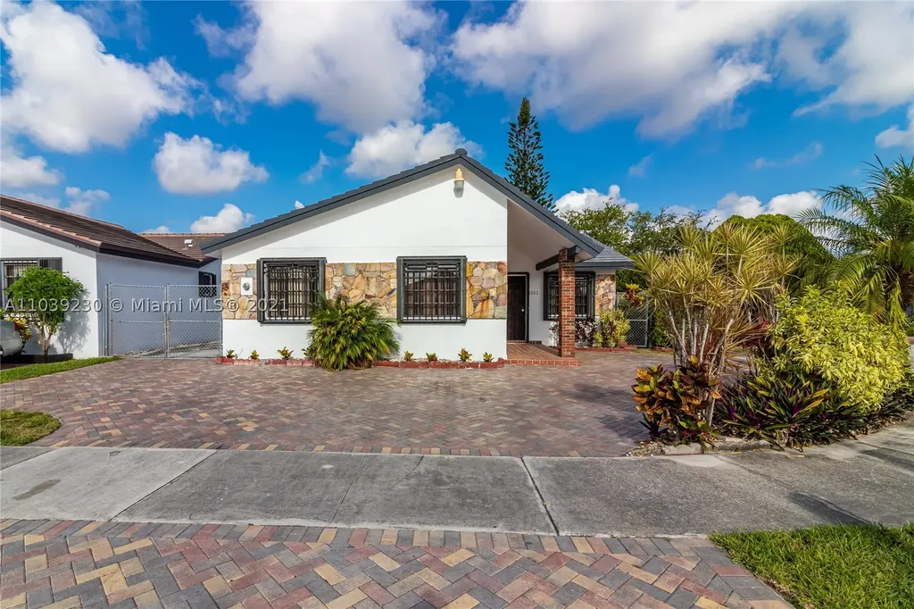 1562 SW 138th Place Miami FL 33184