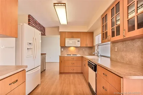 8902 NW 24th Place Sunrise FL 33322