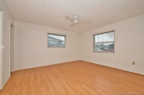 8902 NW 24th Place Sunrise FL 33322