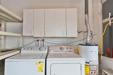 8902 NW 24th Place Sunrise FL 33322