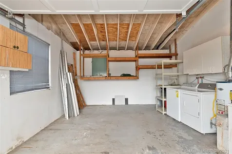 8902 NW 24th Place Sunrise FL 33322