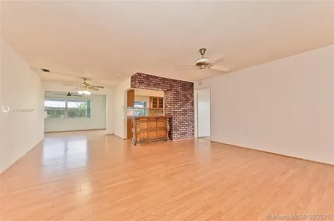 8902 NW 24th Place Sunrise FL 33322