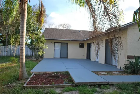1672 Hawthorne Place Wellington FL 33414
