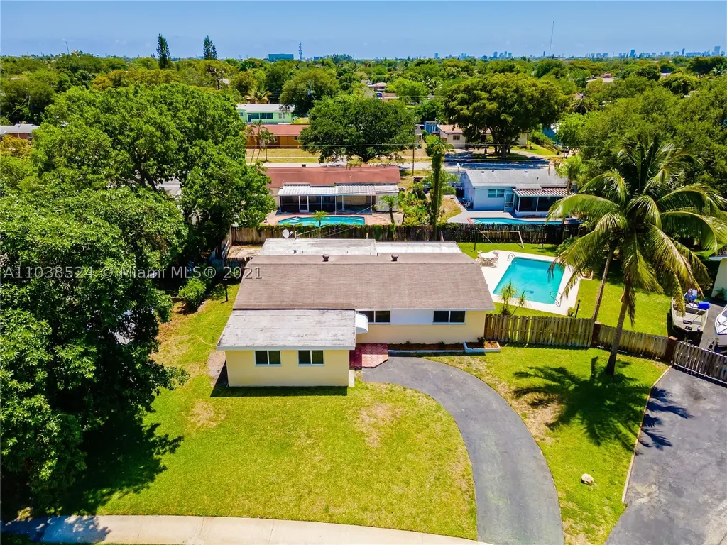 321 SW 68th Terrace Pembroke Pines FL 33023