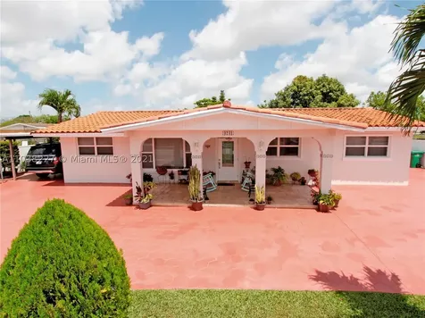 4241 SW 104th Court Miami FL 33165