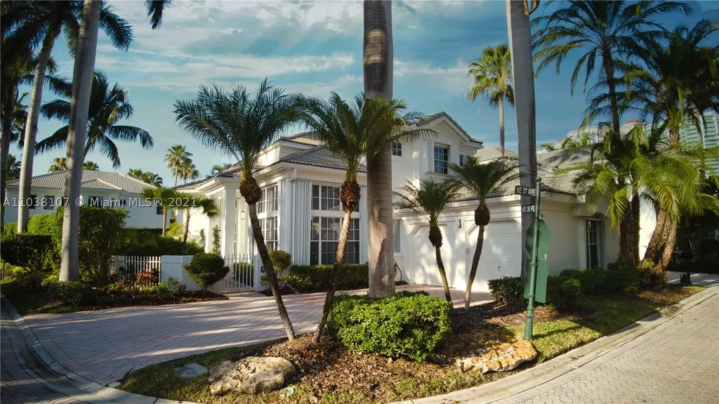 19973 NE 37th Avenue Aventura FL 33180