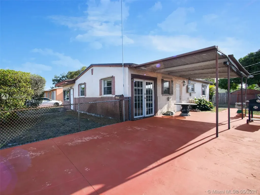 1330 N 69th Avenue Hollywood FL 33024