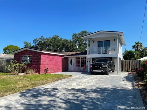 6630 Charleston Street Hollywood FL 33024