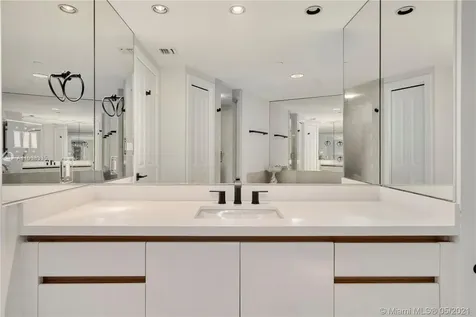 2127 Brickell Avenue Miami FL 33129