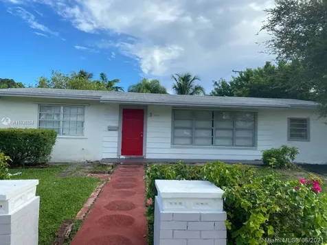 9800 SW 165th Terrace Miami FL 33157