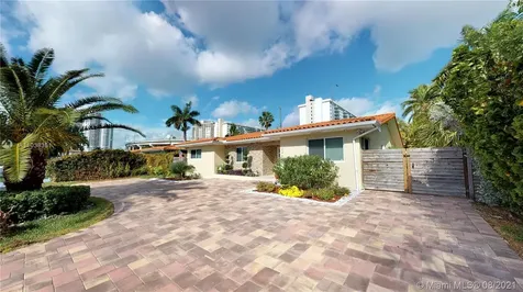 245 191st Terrace Sunny Isles Beach FL 33160
