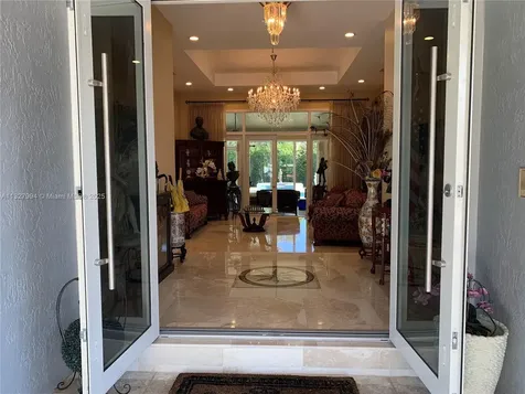7625 SW 75th Avenue Miami FL 33143