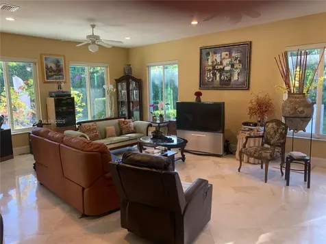 7625 SW 75th Avenue Miami FL 33143