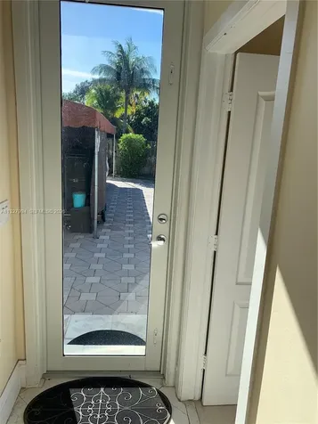 7625 SW 75th Avenue Miami FL 33143