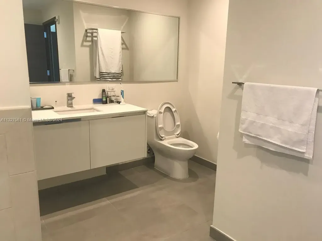 777 N Ocean Drive Hollywood FL 33019