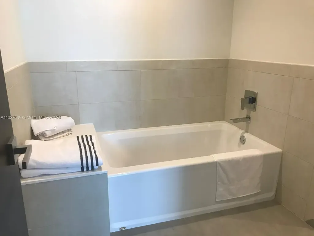 777 N Ocean Drive Hollywood FL 33019