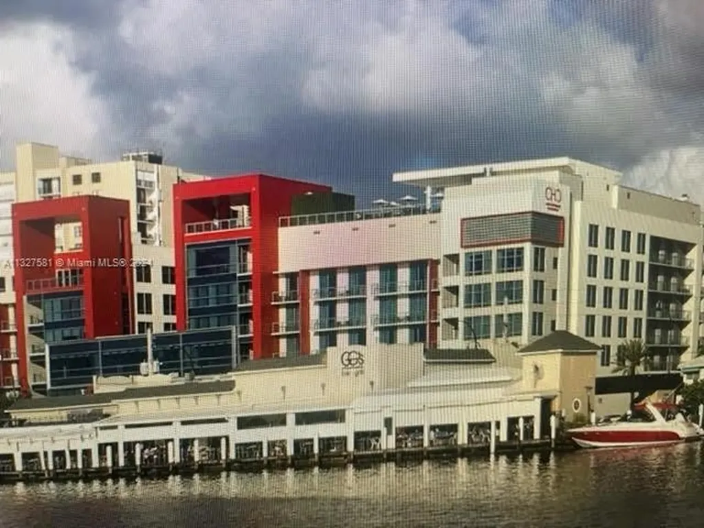 777 N Ocean Drive Hollywood FL 33019