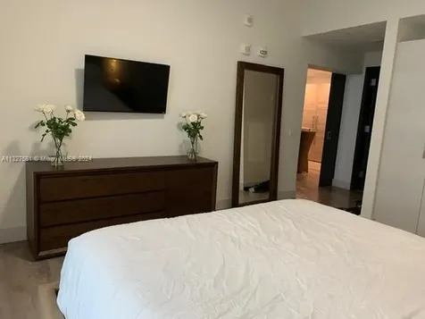 777 N Ocean Drive Hollywood FL 33019