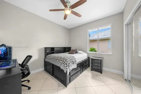 1272 Ginger Circle Weston FL 33326