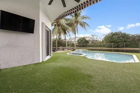1272 Ginger Circle Weston FL 33326