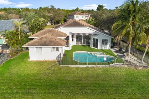 1272 Ginger Circle Weston FL 33326