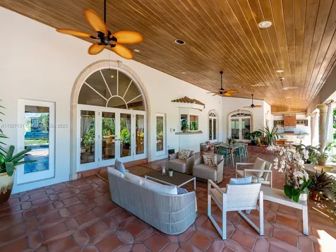 7805 Los Pinos Circle Coral Gables FL 33143