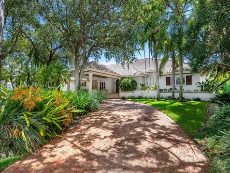 7805 Los Pinos Circle Coral Gables FL 33143