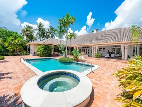 7805 Los Pinos Circle Coral Gables FL 33143