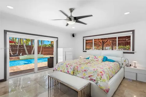 2130 NE 122nd Road North Miami FL 33181