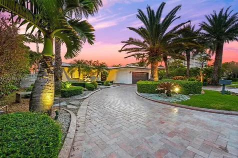 2130 NE 122nd Road North Miami FL 33181