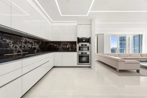 50 S Pointe Drive Miami Beach FL 33139