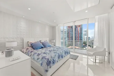 50 S Pointe Drive Miami Beach FL 33139