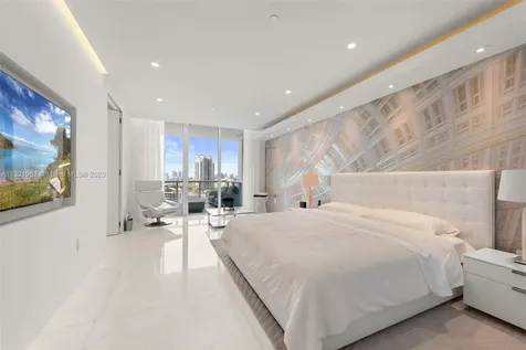 50 S Pointe Drive Miami Beach FL 33139