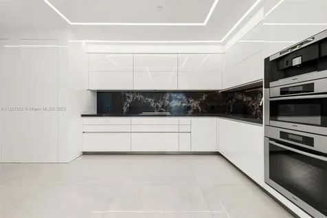 50 S Pointe Drive Miami Beach FL 33139