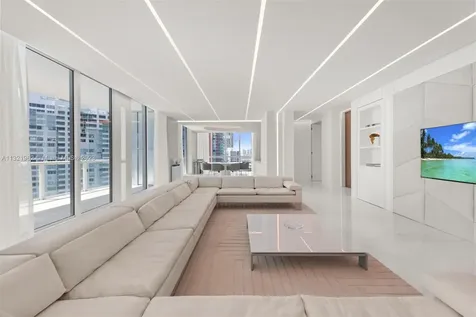 50 S Pointe Drive Miami Beach FL 33139